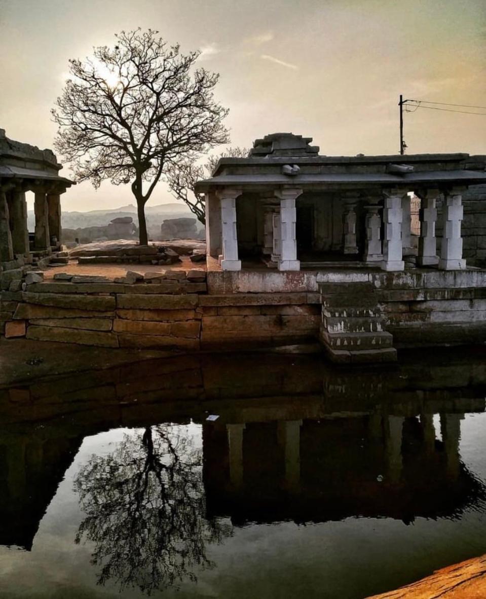 Sunrise Guest House & Restaurant Hampi Exterior foto